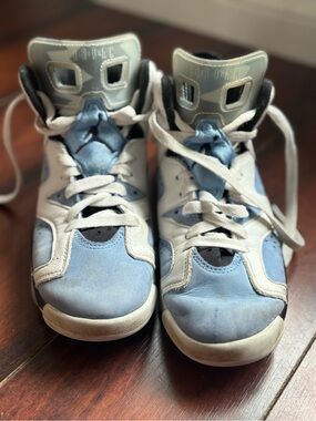 Air Jordan 6 Retro Carolina Blue